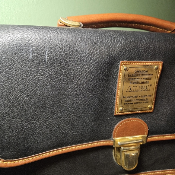 Leather Alba Breifcase Purse - Picture 3 of 10